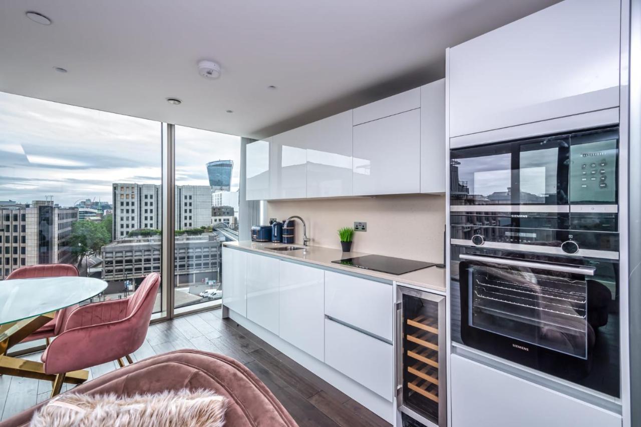 Luxury 2 Bedroom Apartment In Tower Hill Londra Dış mekan fotoğraf