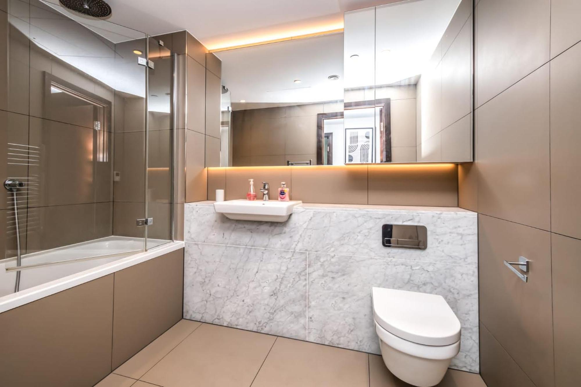 Luxury 2 Bedroom Apartment In Tower Hill Londra Dış mekan fotoğraf